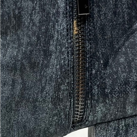 C Est 1946 Booties Ankle Black Silver Metallic 8 Block Heel Faux Leather Shimmer - Picture 16 of 16